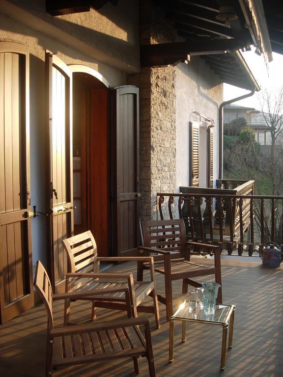 باراتِكو B&B Aria Di Lago المظهر الخارجي الصورة